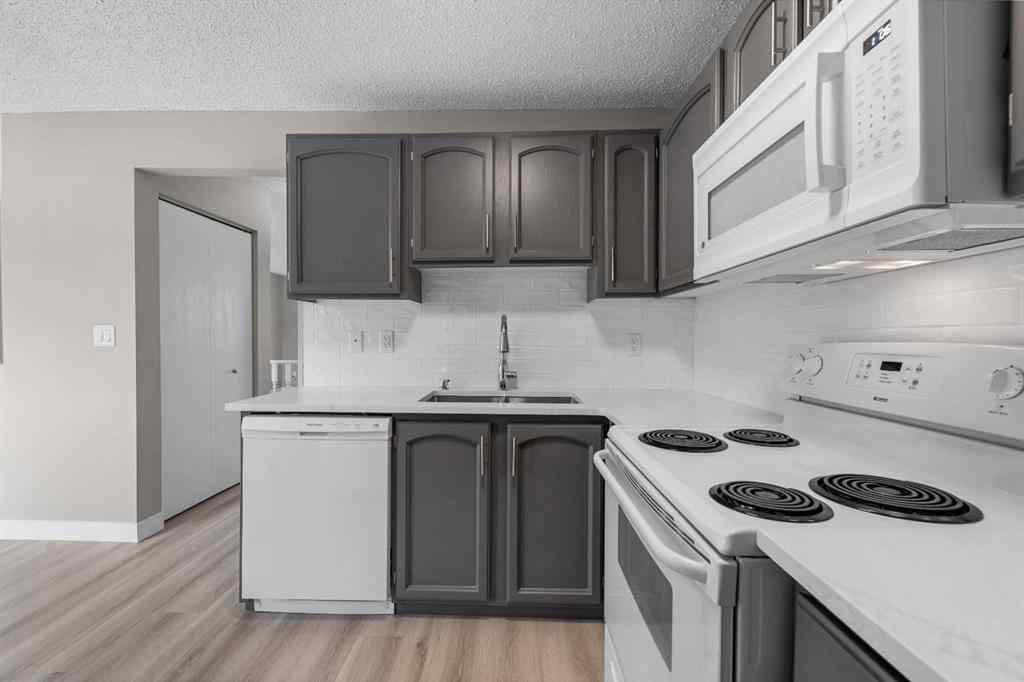 MLS® A2253590 - 59 Doverville Way SE in Dover Calgary, Residential