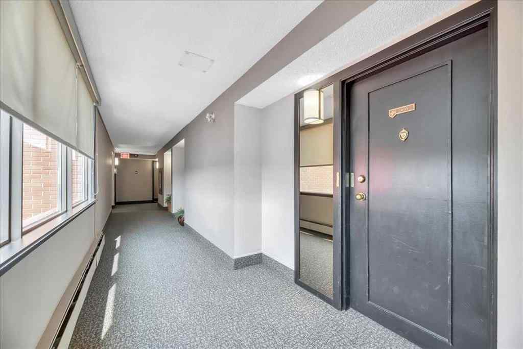 MLS® A2253600 - Unit #405 1505 8 Avenue NW in Hillhurst Calgary, Residential