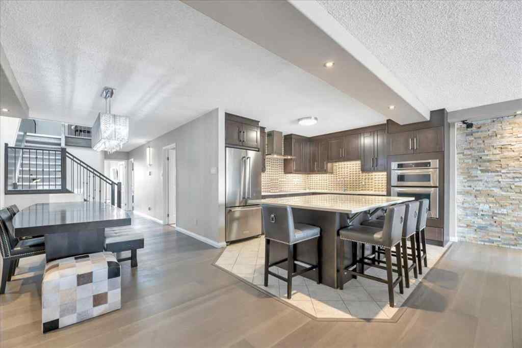 MLS® A2253600 - Unit #405 1505 8 Avenue NW in Hillhurst Calgary, Residential
