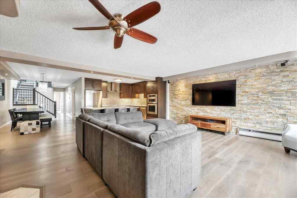 MLS® A2253600 - Unit #405 1505 8 Avenue NW in Hillhurst Calgary, Residential