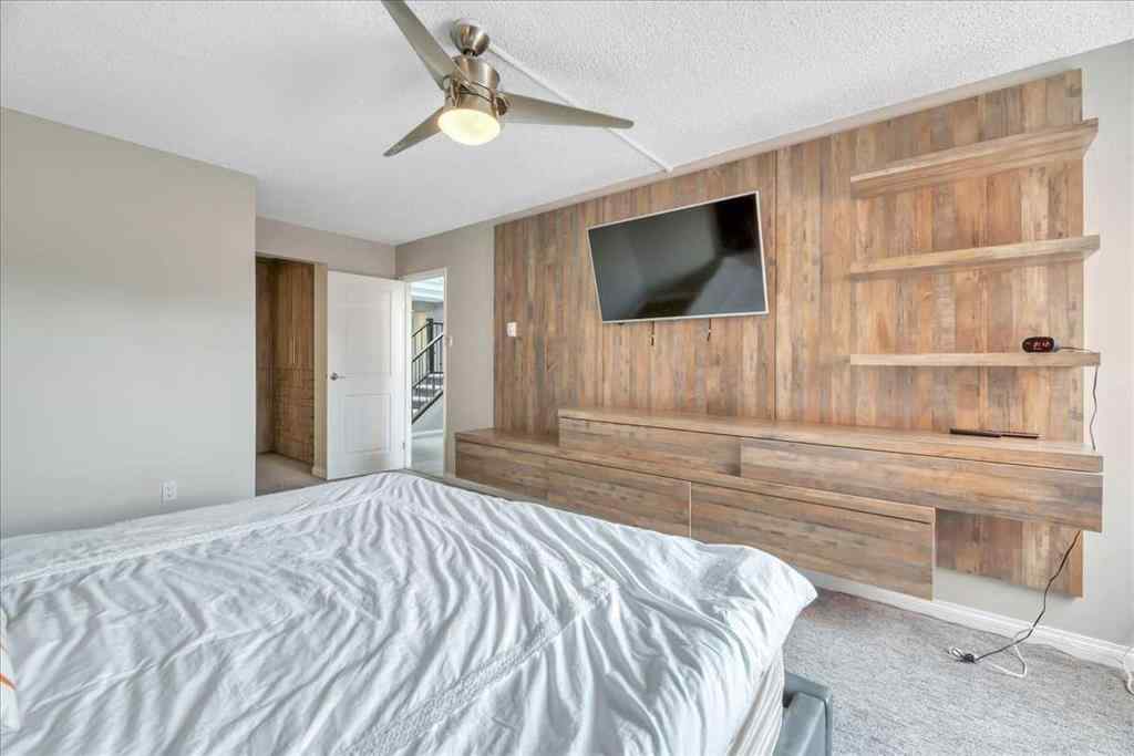 MLS® A2253600 - Unit #405 1505 8 Avenue NW in Hillhurst Calgary, Residential