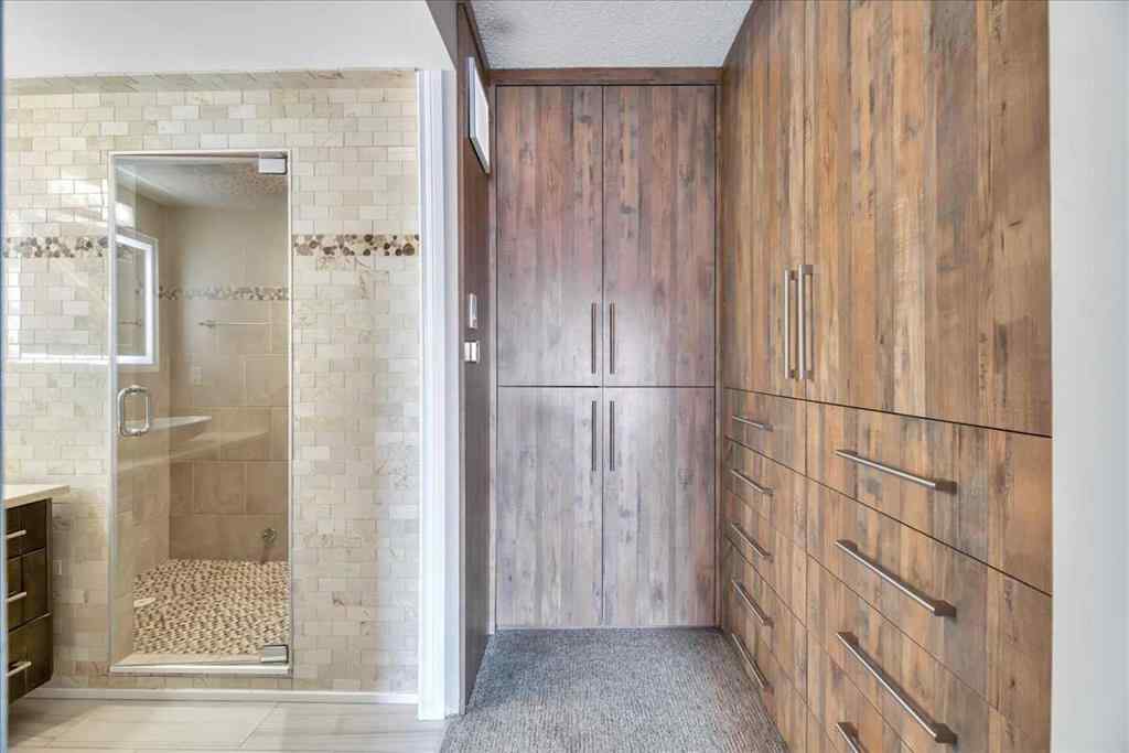 MLS® A2253600 - Unit #405 1505 8 Avenue NW in Hillhurst Calgary, Residential