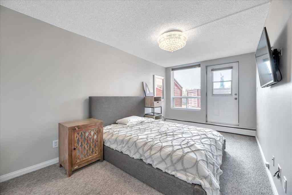 MLS® A2253600 - Unit #405 1505 8 Avenue NW in Hillhurst Calgary, Residential