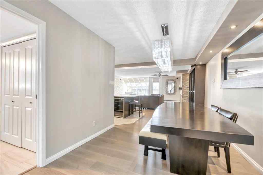 MLS® A2253600 - Unit #405 1505 8 Avenue NW in Hillhurst Calgary, Residential