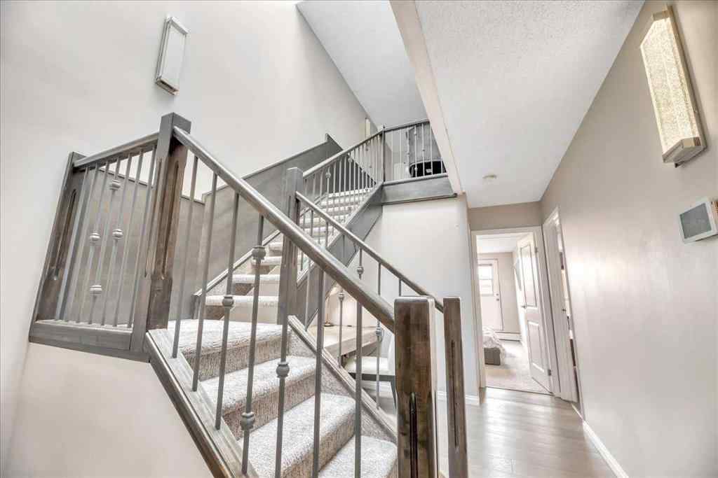 MLS® A2253600 - Unit #405 1505 8 Avenue NW in Hillhurst Calgary, Residential