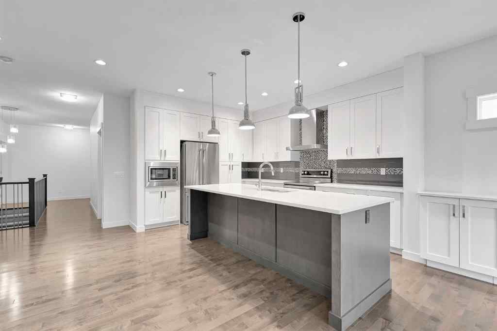 MLS® A2253601 - 100 Sierra Morena Manor SW in Signal Hill Calgary, Residential
