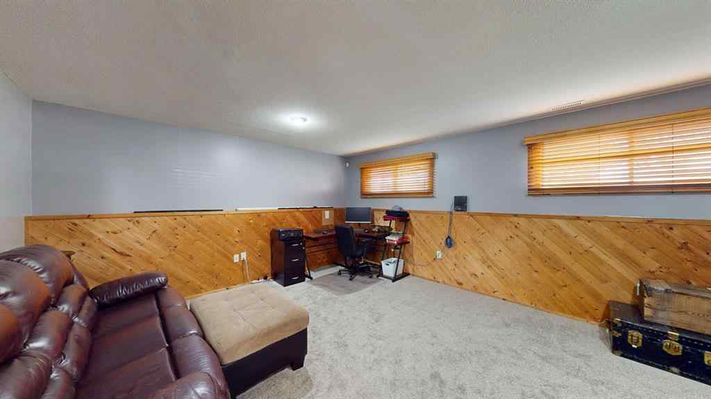 MLS® A2253603 - 444 Sissons Crescent SE in SE Southridge Medicine Hat, Residential