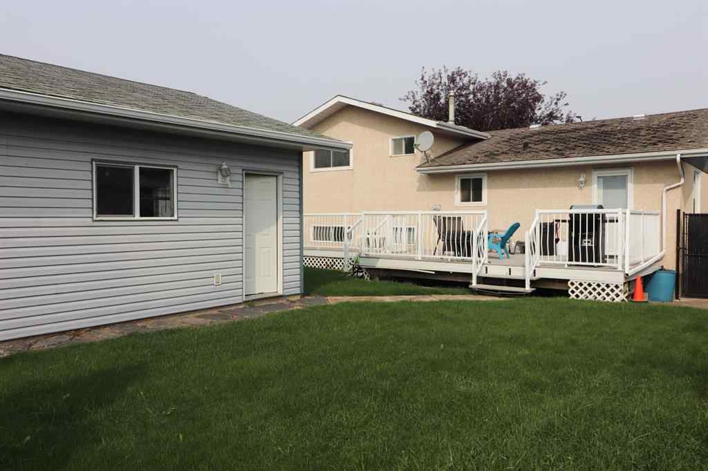 MLS® A2253603 - 444 Sissons Crescent SE in SE Southridge Medicine Hat, Residential