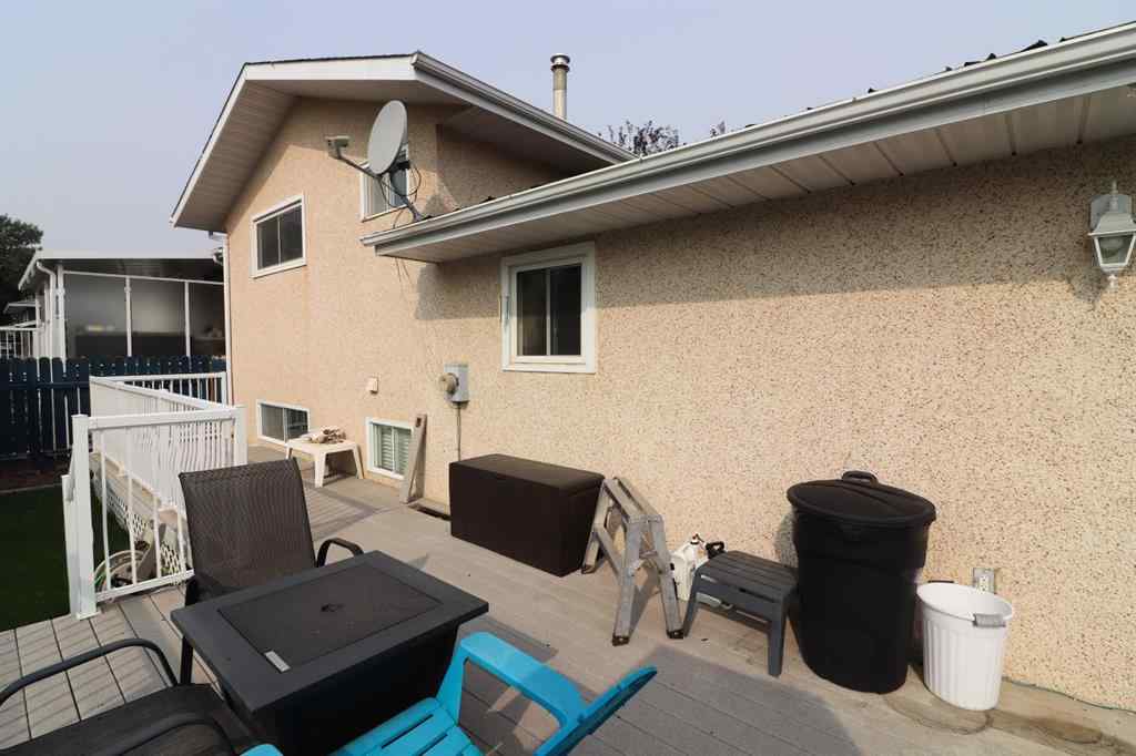 MLS® A2253603 - 444 Sissons Crescent SE in SE Southridge Medicine Hat, Residential