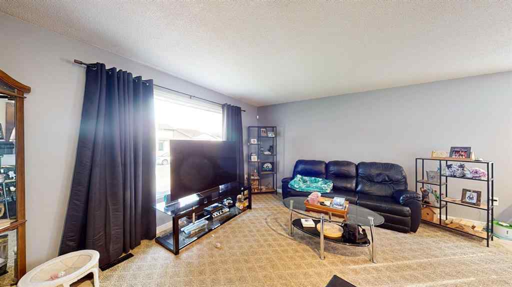MLS® A2253603 - 444 Sissons Crescent SE in SE Southridge Medicine Hat, Residential