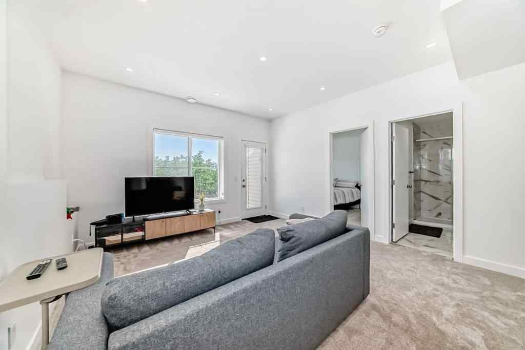 MLS® A2253606 - 53 Spring Creek Common SW in Springbank Hill Calgary, Residential
