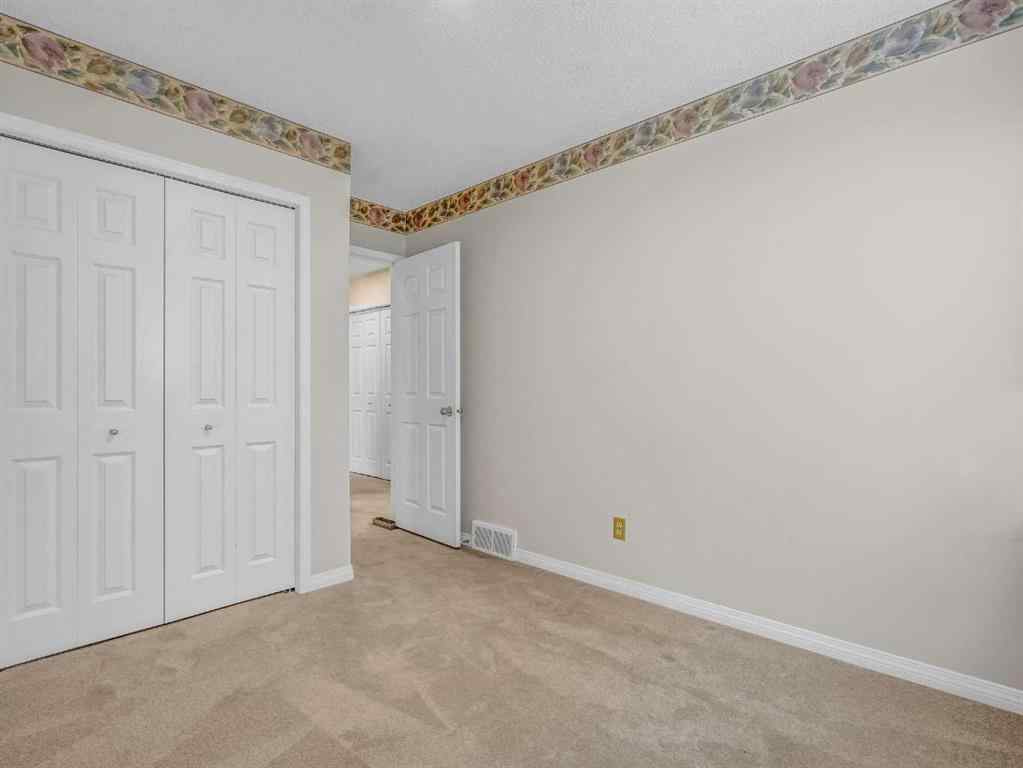 MLS® A2253607 - 76 Wood Valley Rise SW in Woodbine Calgary, Residential