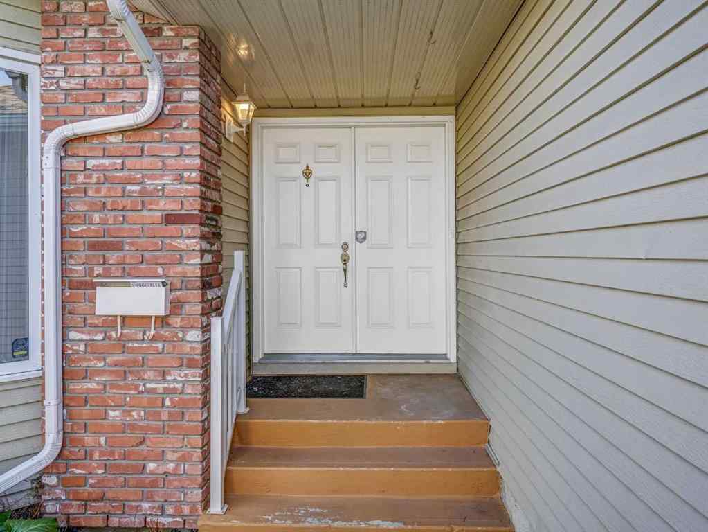 MLS® A2253607 - 76 Wood Valley Rise SW in Woodbine Calgary, Residential