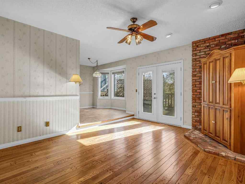 MLS® A2253607 - 76 Wood Valley Rise SW in Woodbine Calgary, Residential