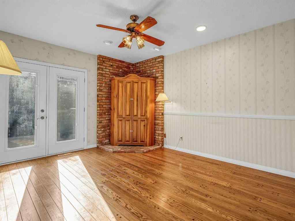 MLS® A2253607 - 76 Wood Valley Rise SW in Woodbine Calgary, Residential