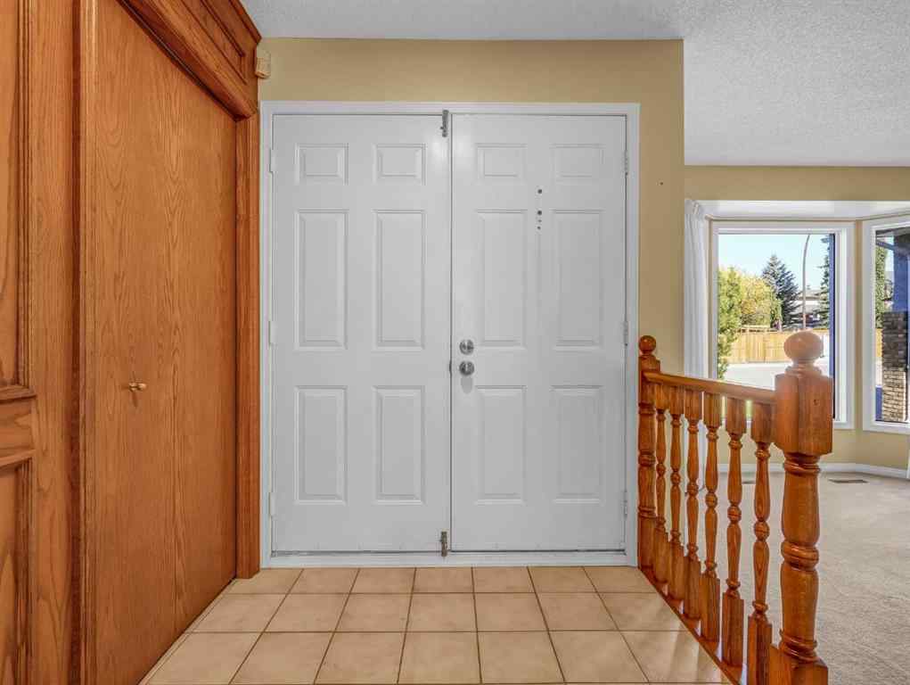 MLS® A2253607 - 76 Wood Valley Rise SW in Woodbine Calgary, Residential