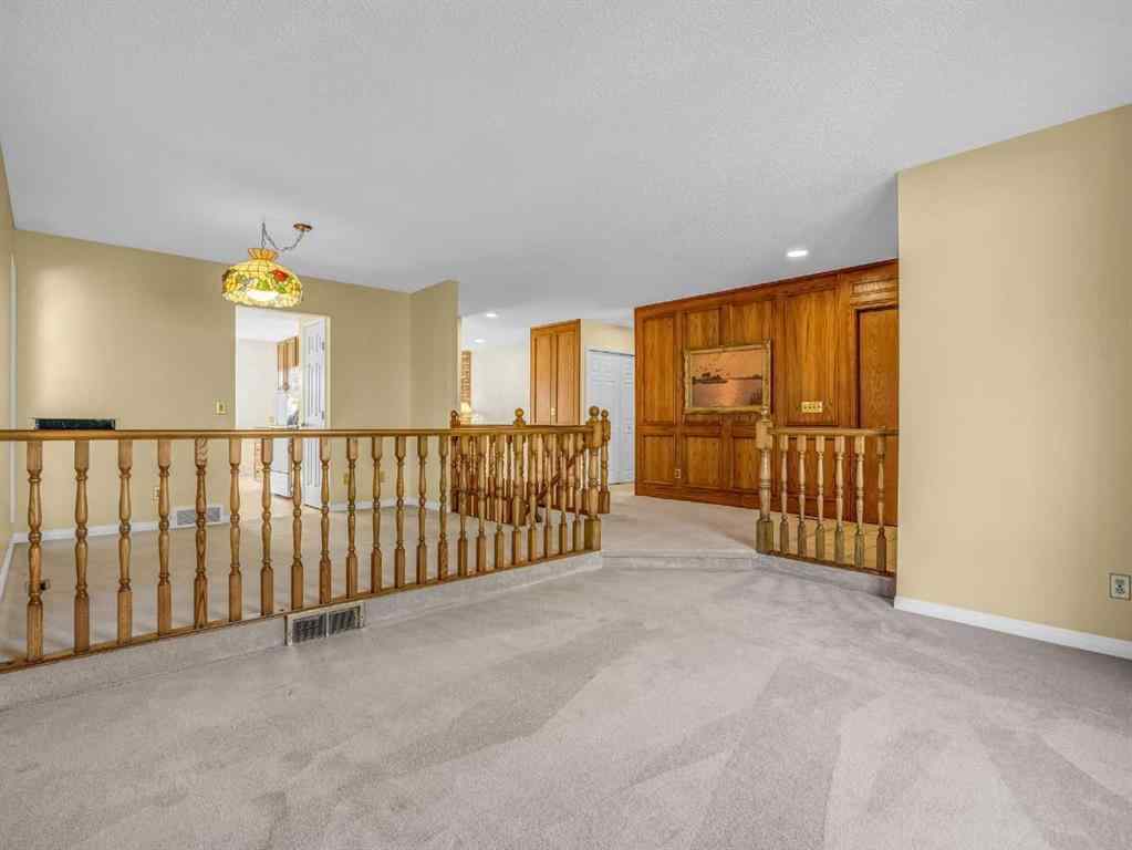 MLS® A2253607 - 76 Wood Valley Rise SW in Woodbine Calgary, Residential