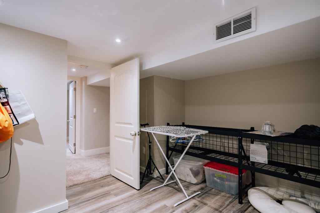 MLS® A2253609 - 533 13 Street S in Victoria Park Lethbridge, Residential
