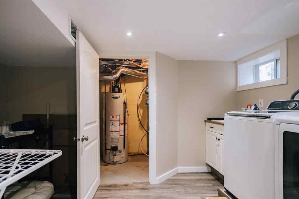 MLS® A2253609 - 533 13 Street S in Victoria Park Lethbridge, Residential