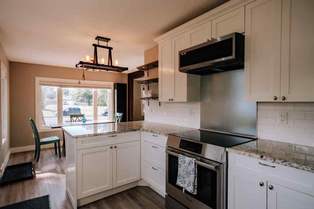 MLS® A2253609 - 533 13 Street S in Victoria Park Lethbridge, Residential