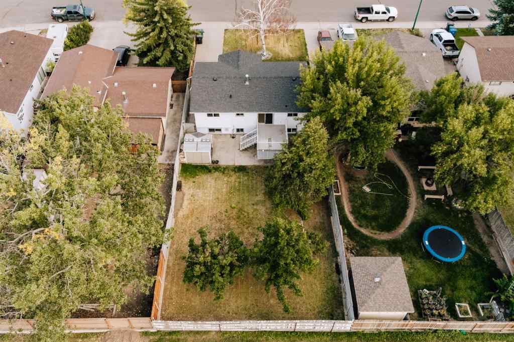 MLS® A2253610 - 86 Purdue Court W in Varsity Village Lethbridge, Residential