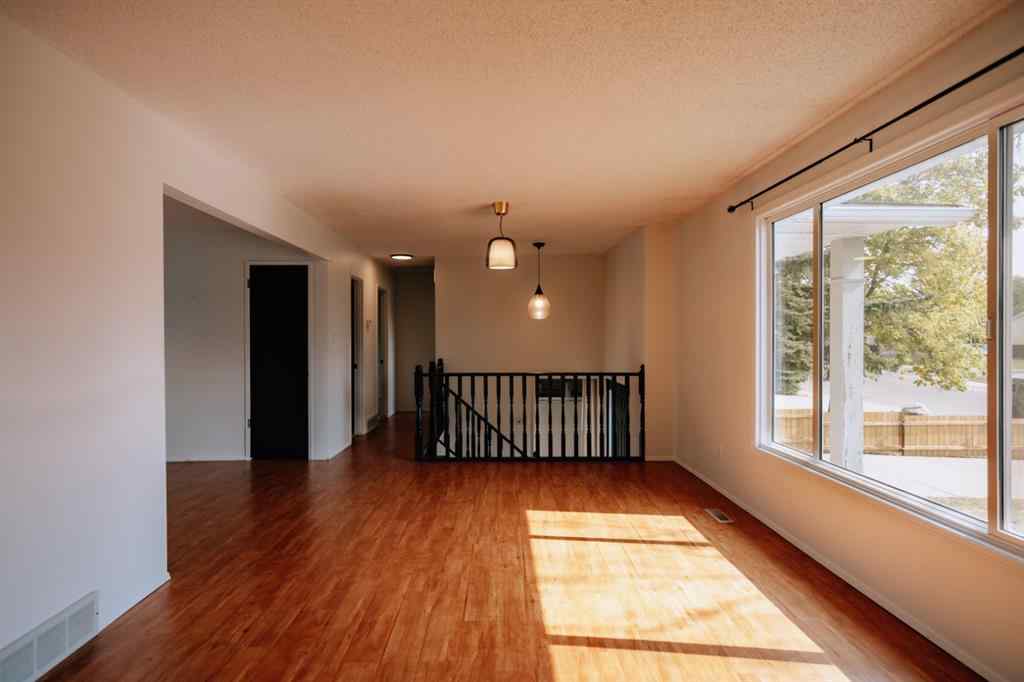 MLS® A2253610 - 86 Purdue Court W in Varsity Village Lethbridge, Residential