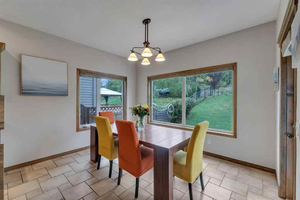 MLS® A2253615 - 168 Sunset Close  in Sunset Ridge Cochrane, Residential