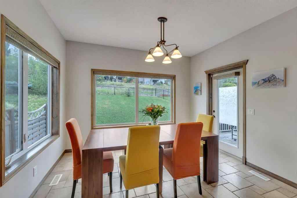 MLS® A2253615 - 168 Sunset Close  in Sunset Ridge Cochrane, Residential