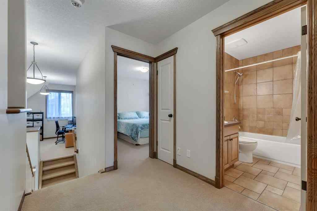 MLS® A2253615 - 168 Sunset Close  in Sunset Ridge Cochrane, Residential