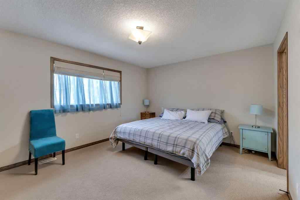 MLS® A2253615 - 168 Sunset Close  in Sunset Ridge Cochrane, Residential