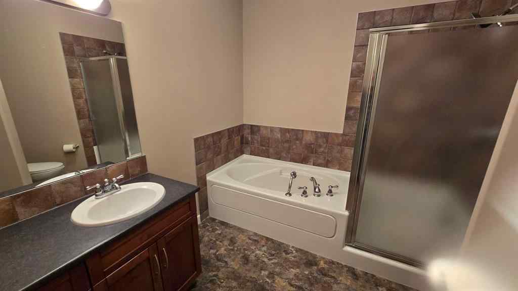 MLS® A2253616 - Unit #240 20 Discovery Ridge Close SW in Discovery Ridge Calgary, Residential