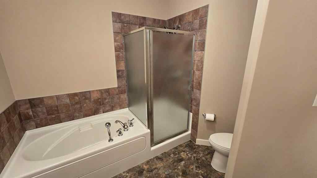 MLS® A2253616 - Unit #240 20 Discovery Ridge Close SW in Discovery Ridge Calgary, Residential
