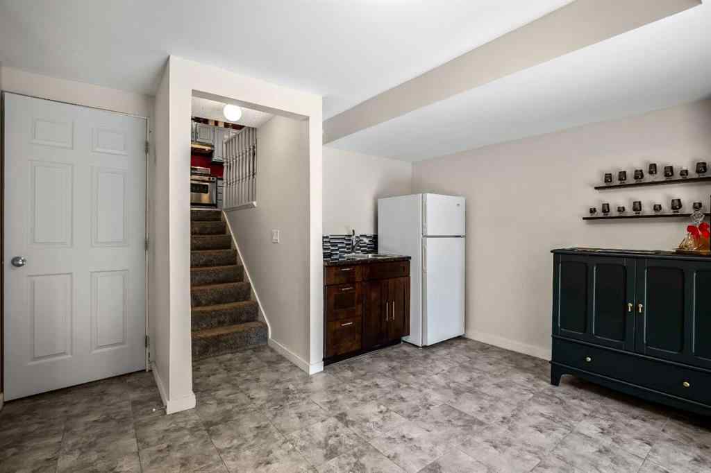 MLS® A2253618 - 19 Hawkfield Way NW in Hawkwood Calgary, Residential