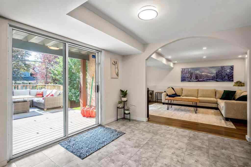 MLS® A2253618 - 19 Hawkfield Way NW in Hawkwood Calgary, Residential