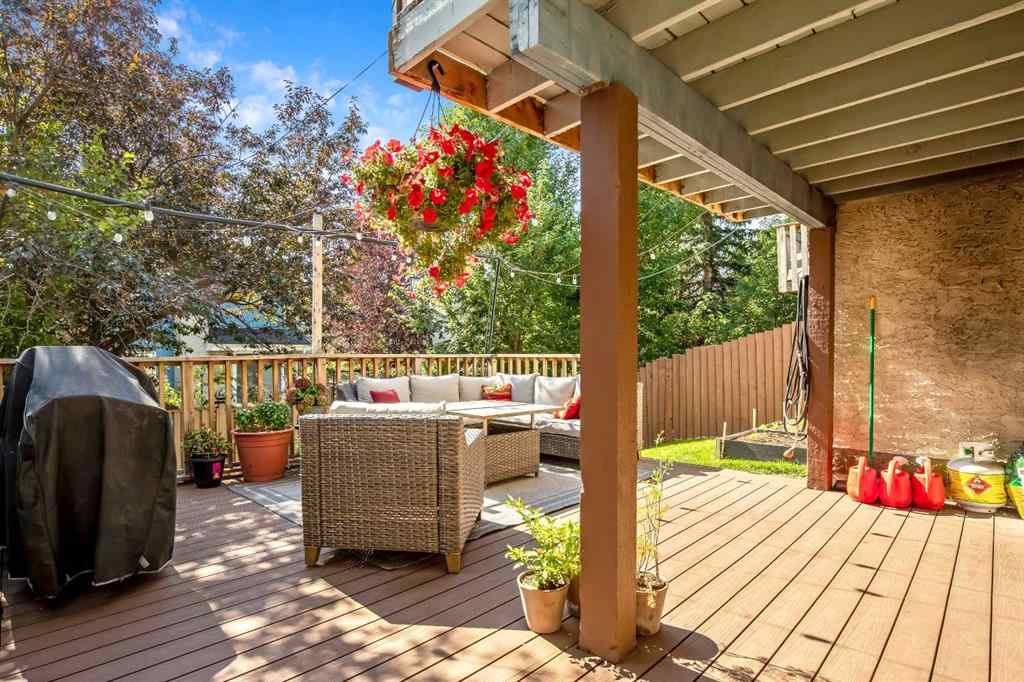 MLS® A2253618 - 19 Hawkfield Way NW in Hawkwood Calgary, Residential