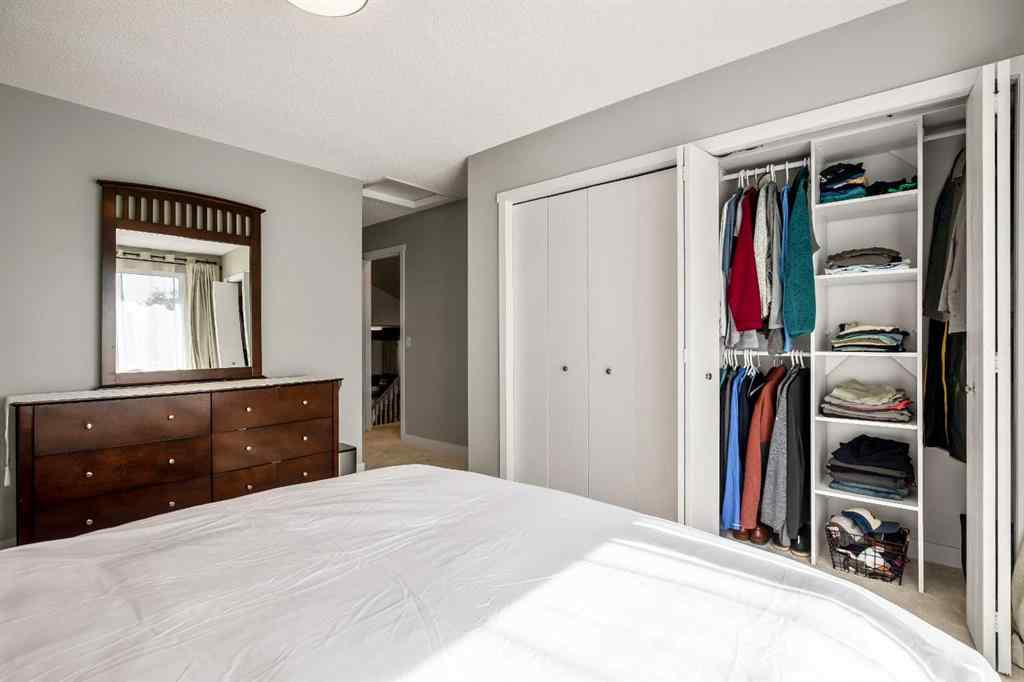 MLS® A2253618 - 19 Hawkfield Way NW in Hawkwood Calgary, Residential