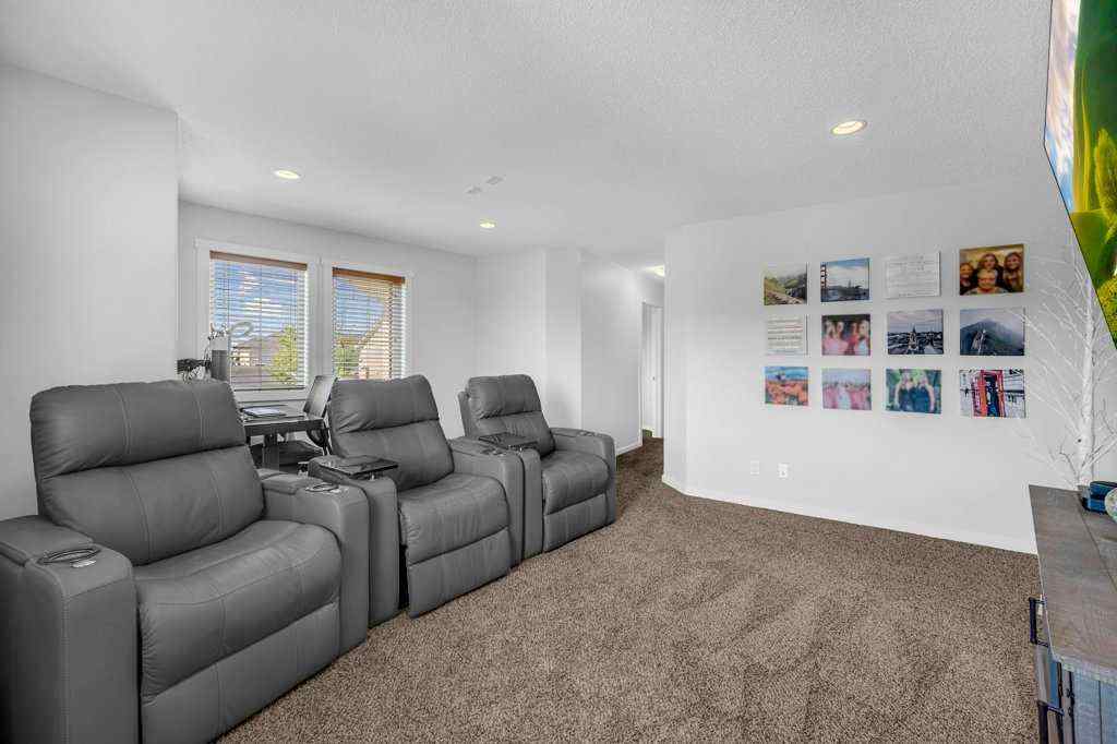 MLS® A2253628 - 1186 Kings Heights Way SE in Kings Heights Airdrie, Residential