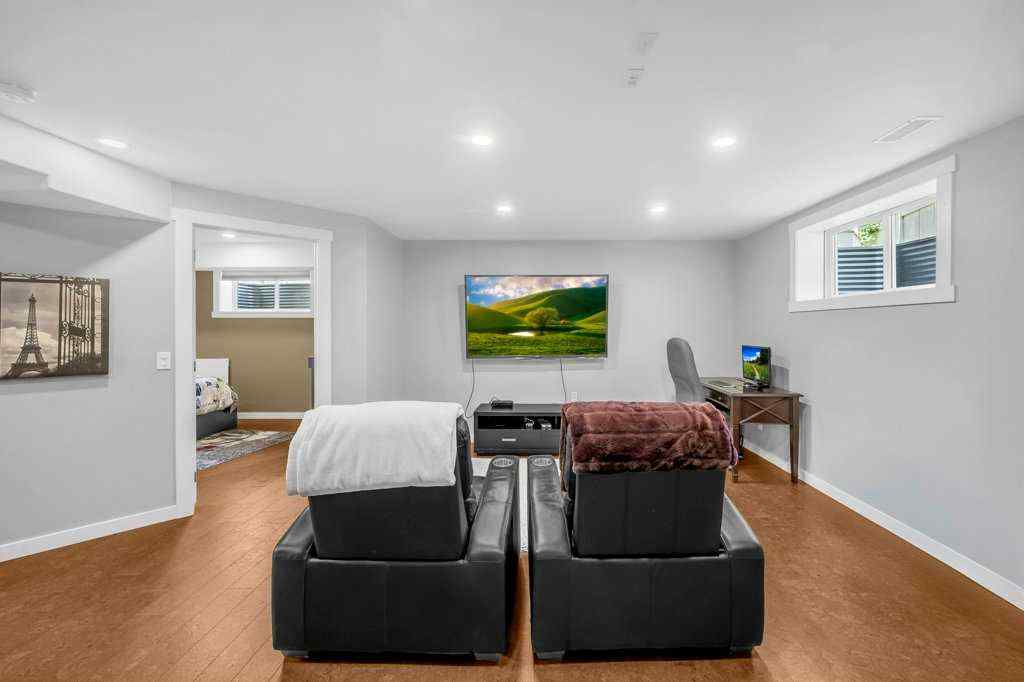 MLS® A2253628 - 1186 Kings Heights Way SE in Kings Heights Airdrie, Residential