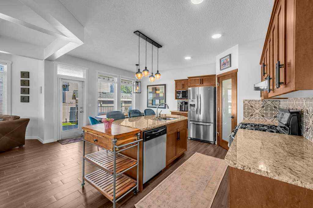 MLS® A2253628 - 1186 Kings Heights Way SE in Kings Heights Airdrie, Residential