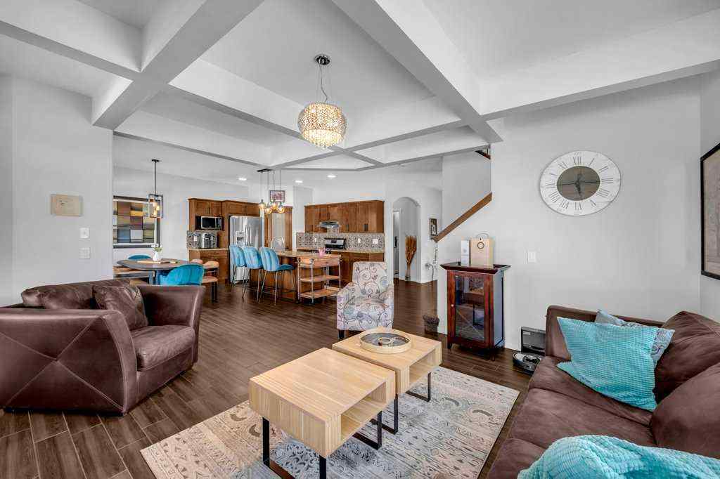 MLS® A2253628 - 1186 Kings Heights Way SE in Kings Heights Airdrie, Residential