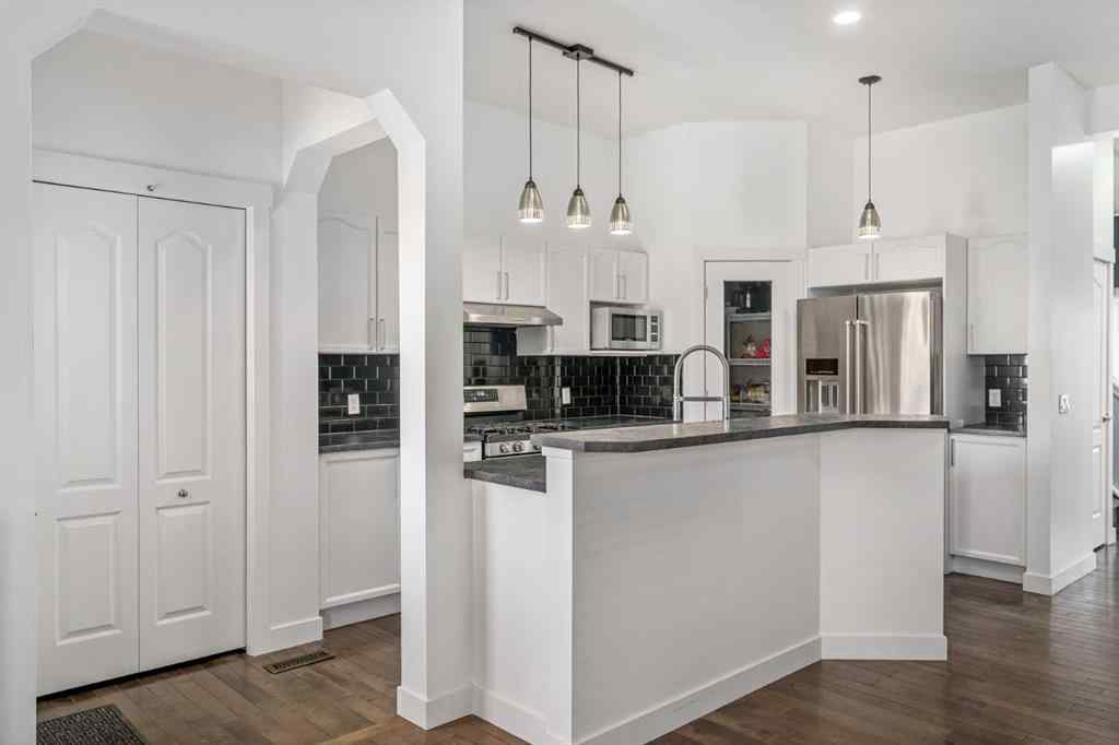 MLS® A2253630 - 255 Silverado Range Close SW in Silverado Calgary, Residential
