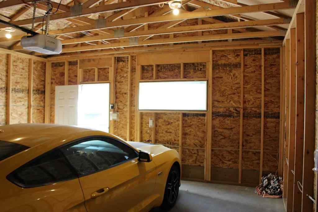 MLS® A2253634 - 2604 45 Street S in NONE Lethbridge, Residential