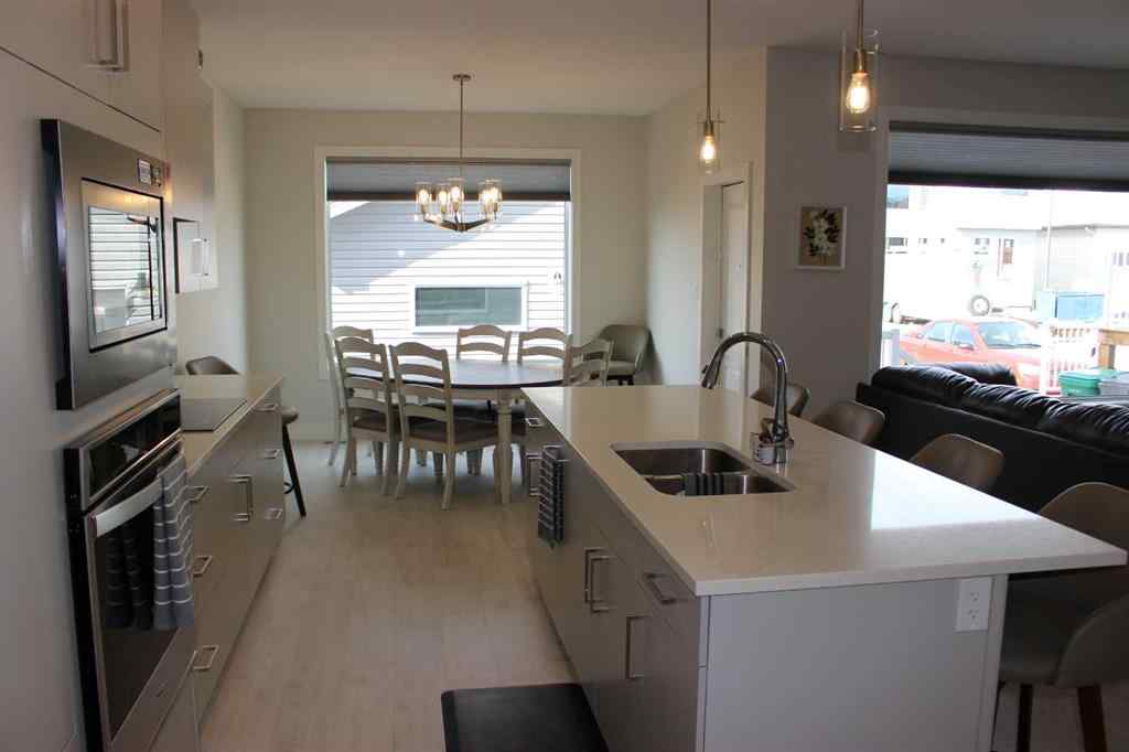 MLS® A2253634 - 2604 45 Street S in NONE Lethbridge, Residential