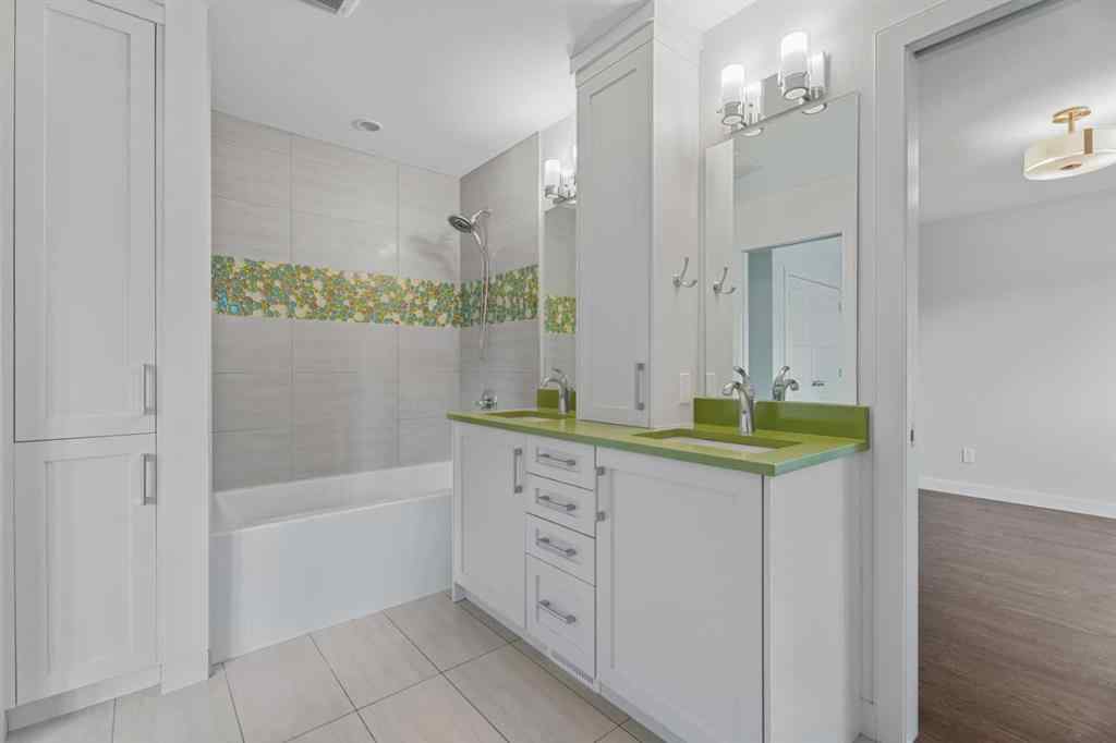 MLS® A2253639 - 5444 Varsity Drive NW in Varsity Calgary, Residential