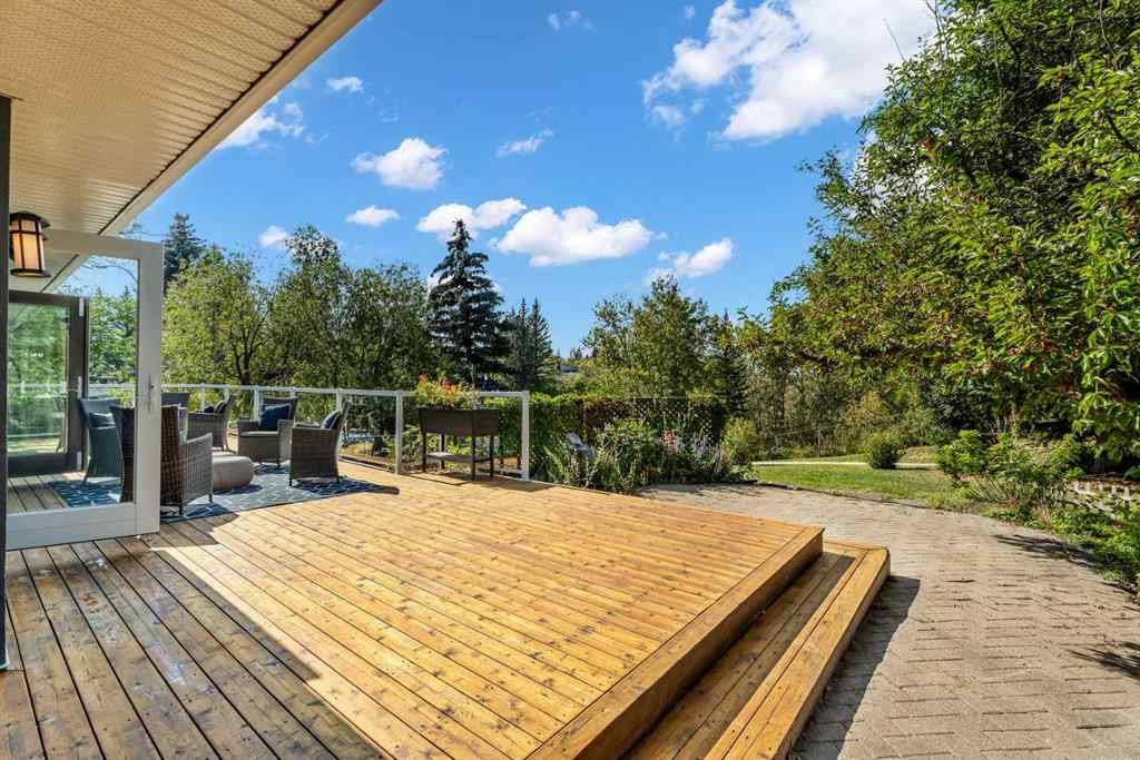 MLS® A2253639 - 5444 Varsity Drive NW in Varsity Calgary, Residential