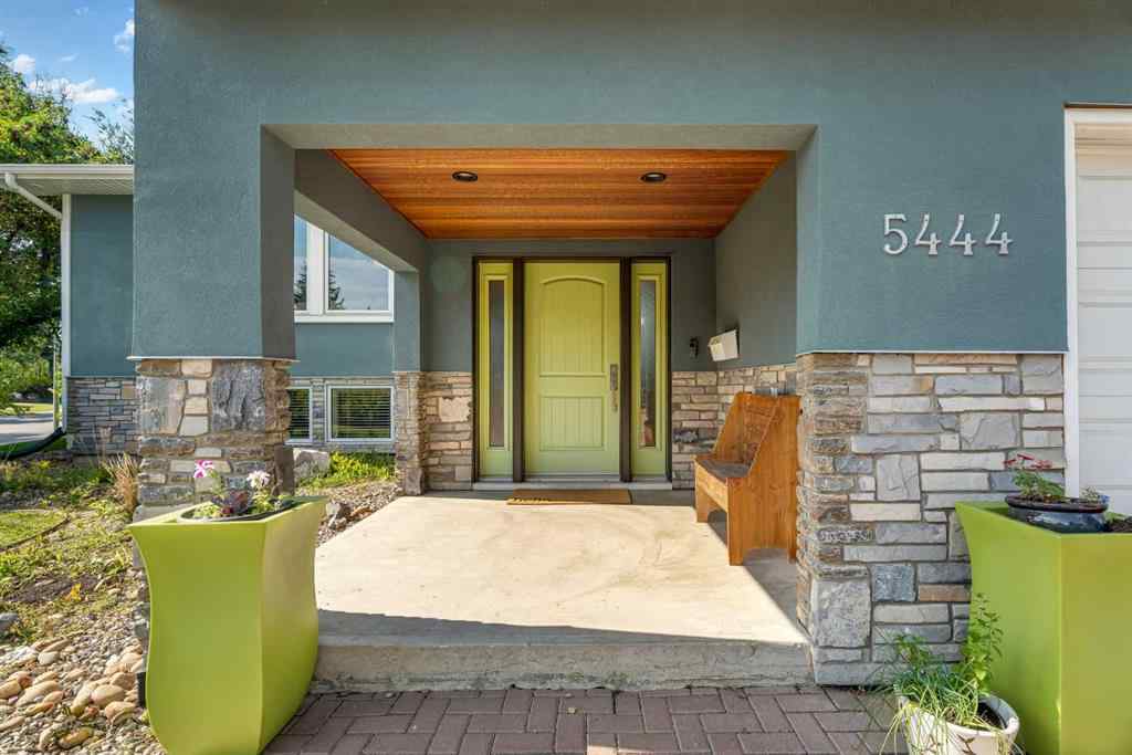 MLS® A2253639 - 5444 Varsity Drive NW in Varsity Calgary, Residential