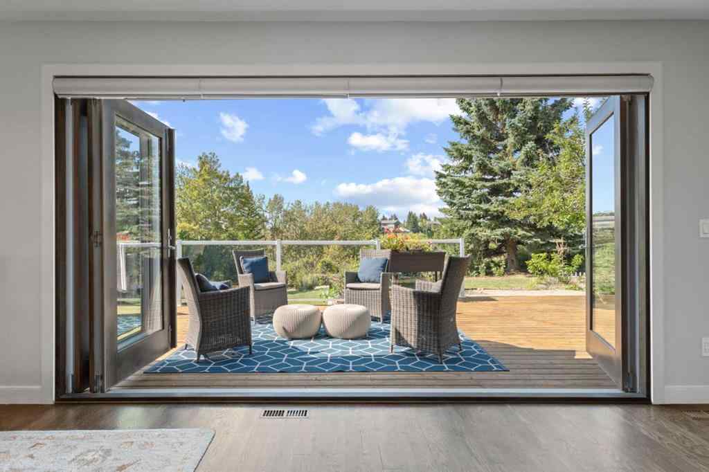 MLS® A2253639 - 5444 Varsity Drive NW in Varsity Calgary, Residential