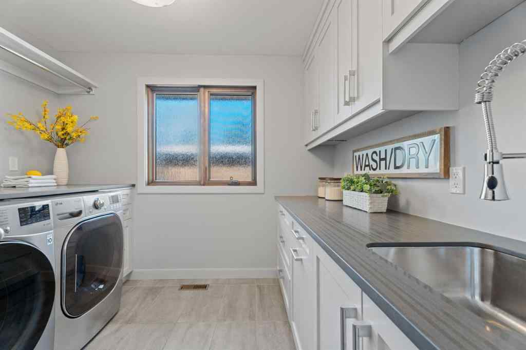 MLS® A2253639 - 5444 Varsity Drive NW in Varsity Calgary, Residential