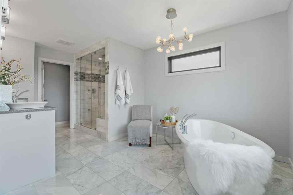 MLS® A2253639 - 5444 Varsity Drive NW in Varsity Calgary, Residential