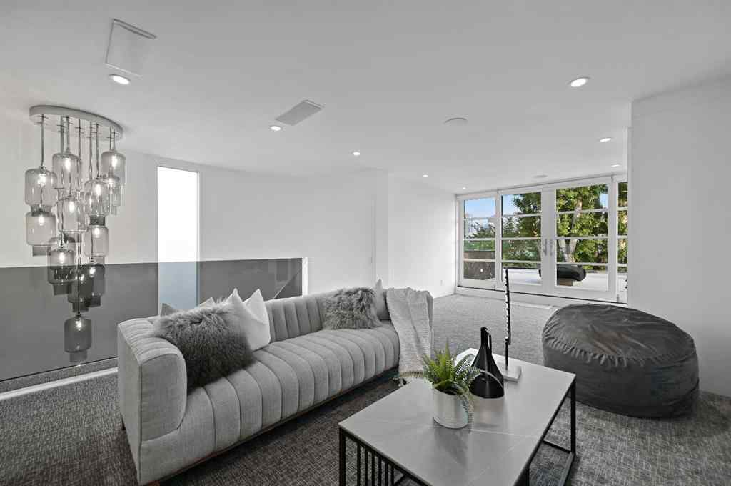 MLS® A2253643 - 530 Crescent Road NW in Rosedale Calgary, Residential